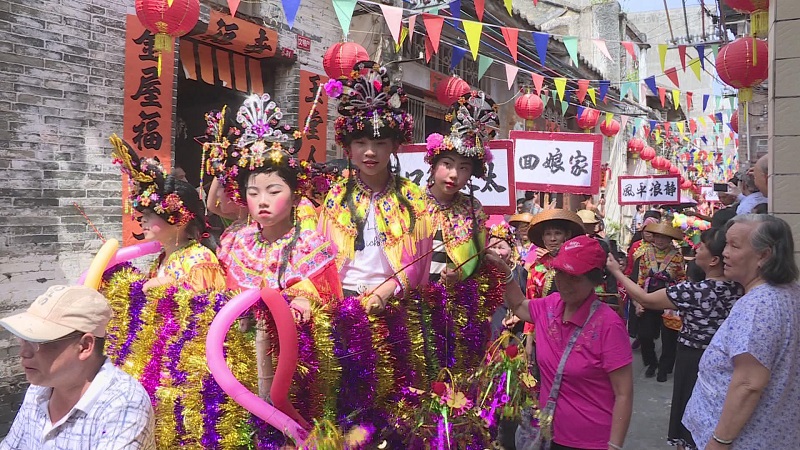 闸坡庆安街外嫁渔家女共聚姐妹情